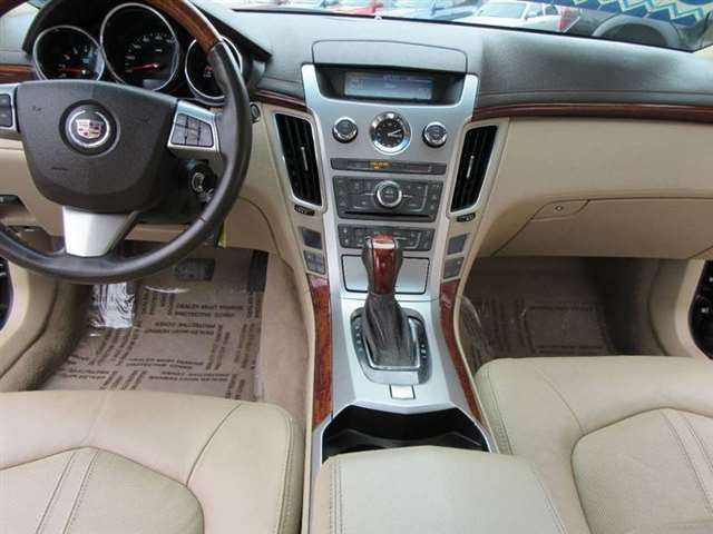 2010 Cadillac CTS AWD 3.0L V6 Luxury 4dr Sedan
